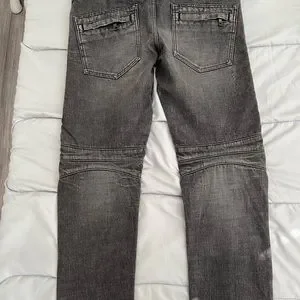 Jean Balmain Motard Coupe Skinny - Bleu Foncé Délavé - Taille 32 (taille M) - Occasion En Parfait état